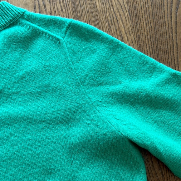 J Crew Italian Cashmere Green Sweater size XS. - Picture 11 of 13